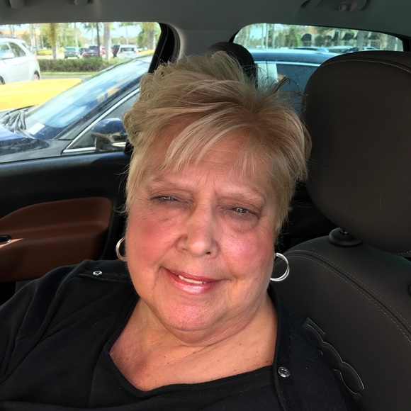 Meet your New Posher’s- Lynn and Gail - Picture 2 of 2